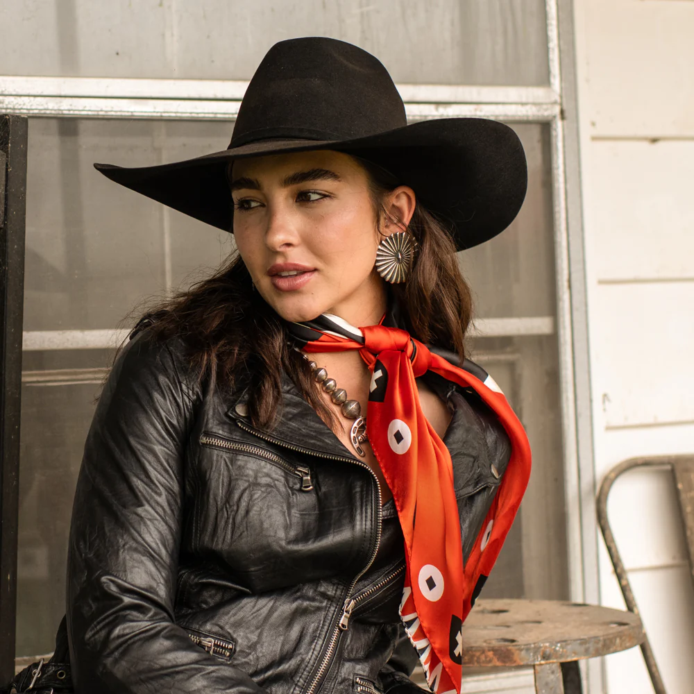 Girl With The Wide Brimmed Hat - Image 7