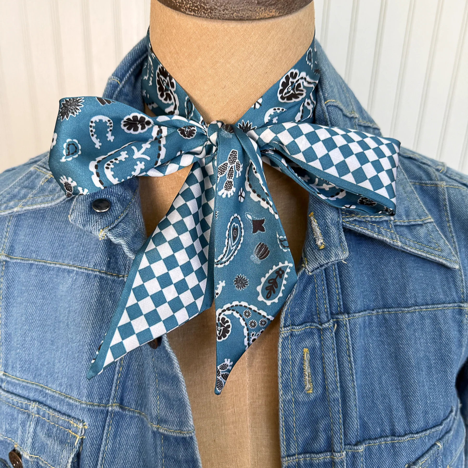 Twilly - Luck Be A Paisley - Image 48